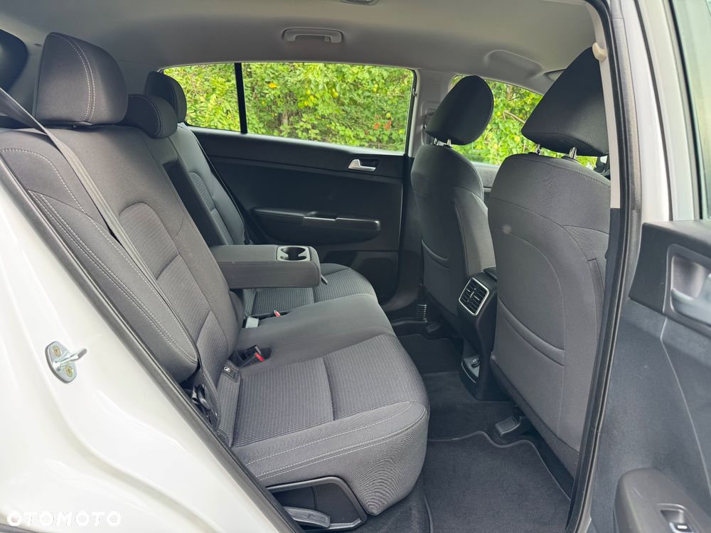 Kia Sportage 1.7 CRDI 2WD ISG Dream-Team Edition - 21