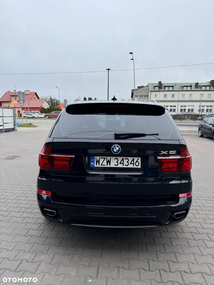 BMW X5 xDrive50i Edition Exclusive - 3