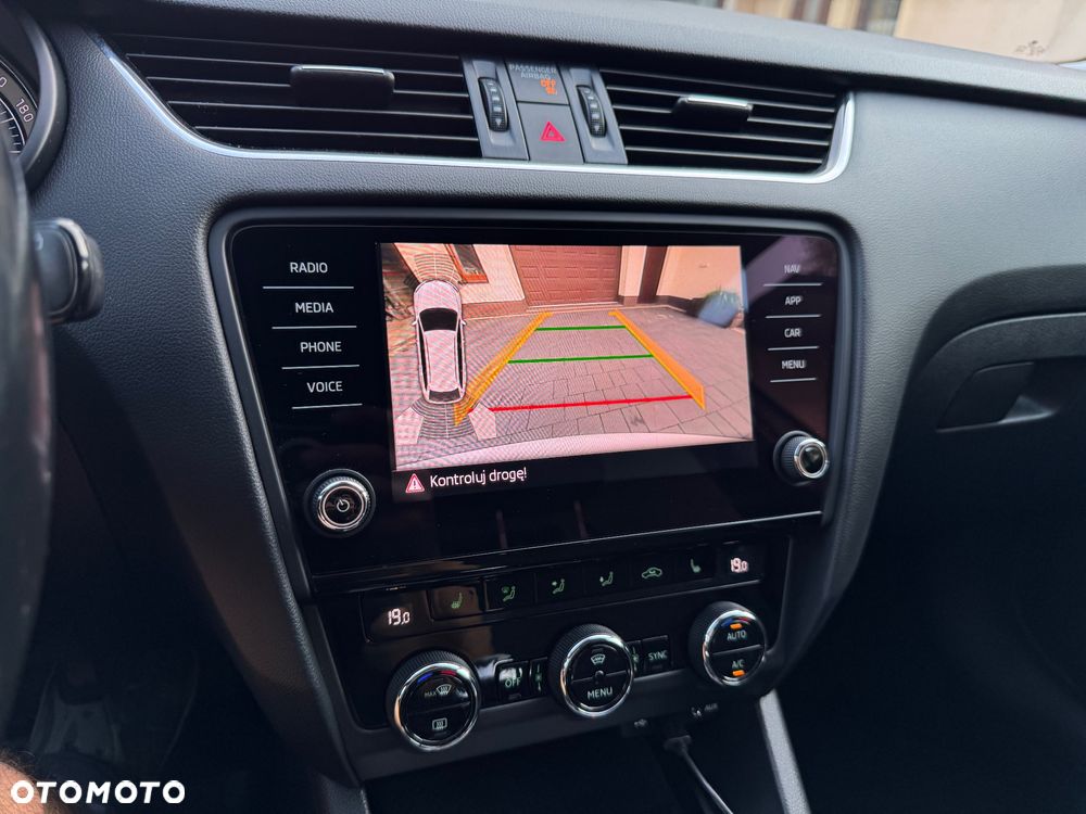 Skoda Octavia 2.0 TDI 4x4 Elegance DSG - 26