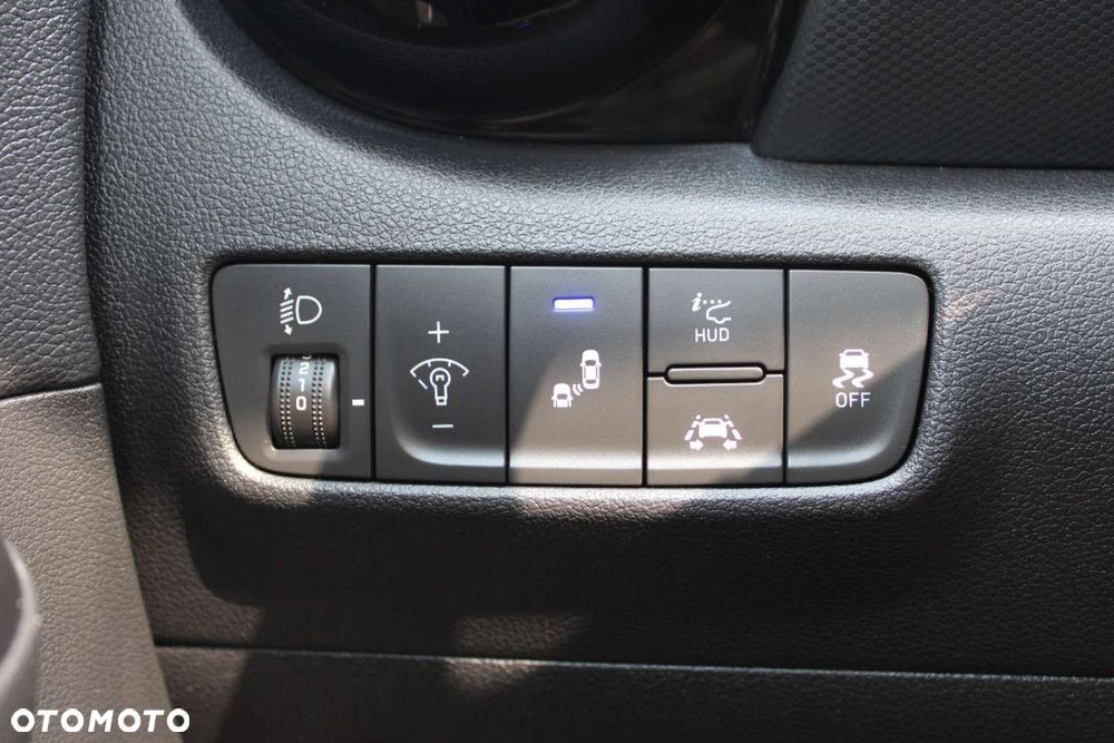 Hyundai Kona - 30