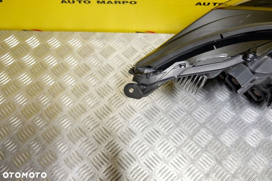 TOYOTA BZ4X 2022 2023- REFLEKTOR LAMPA FULL LED LEWA USA - 6