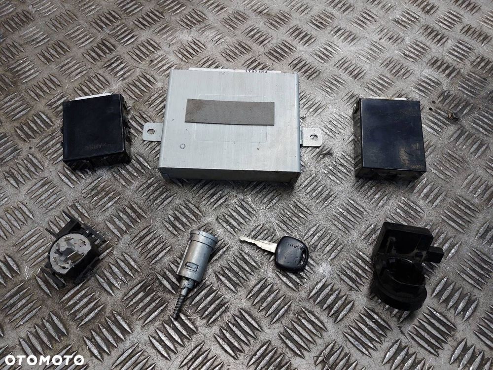 ZESTAW STARTOWY SUZUKI IGNIS II 1.4 16V 33920-86G02 38700-84E00 - 10