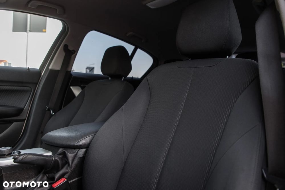 BMW Seria 1 116d Urban Line - 22