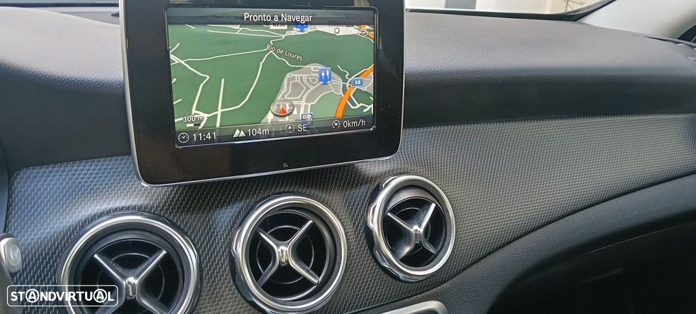 Mercedes-Benz GLA 220 4Matic 7G-DCT Style - 15