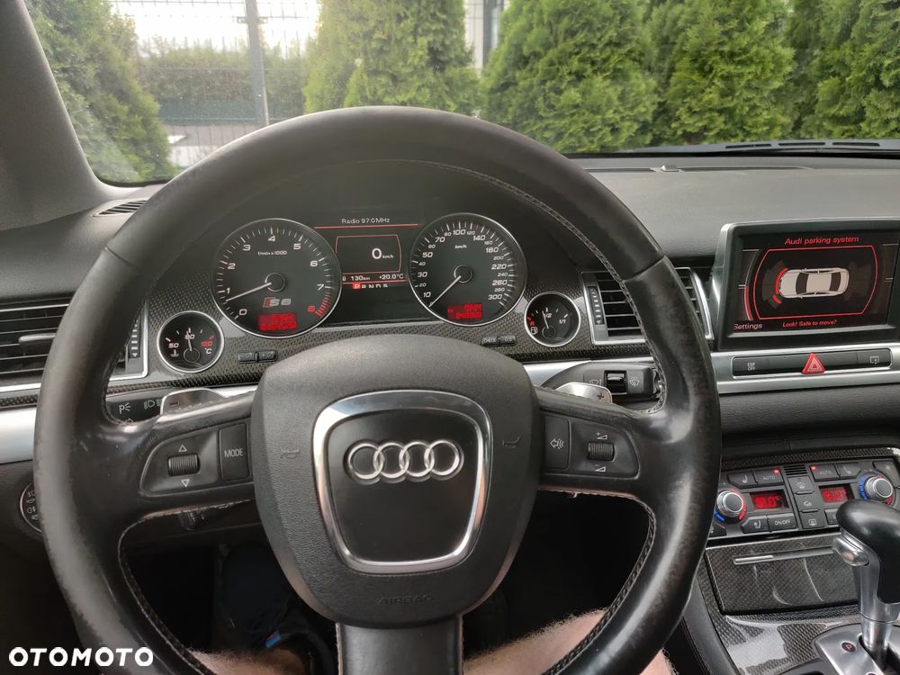 Audi S8 5.2 FSI Quattro - 8