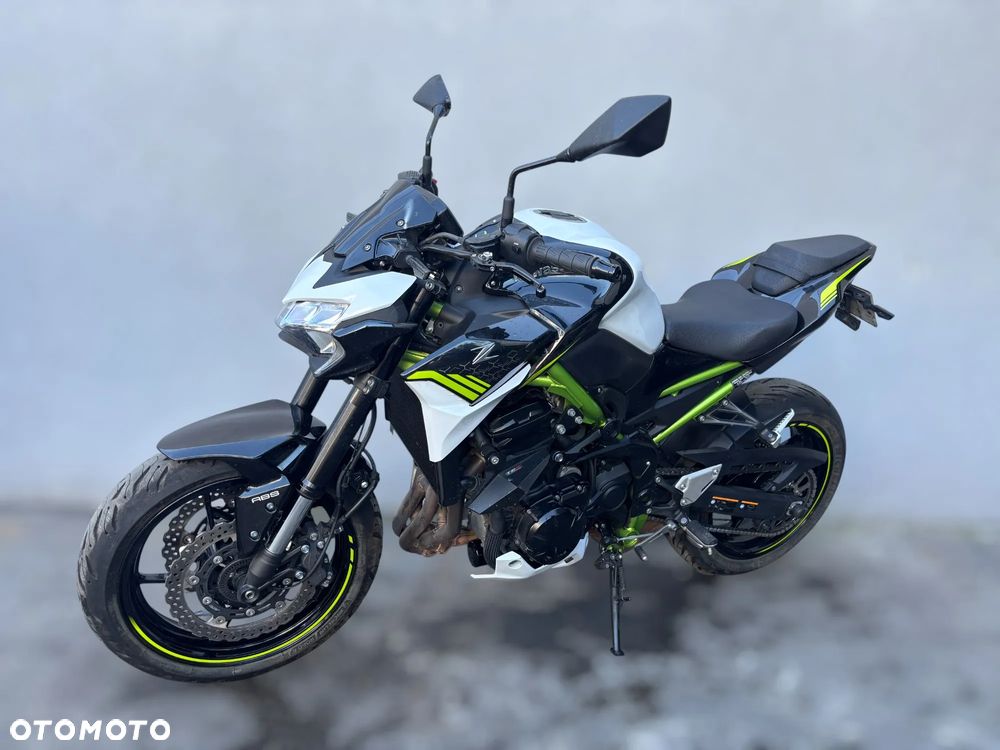 Kawasaki Z 900 - 6