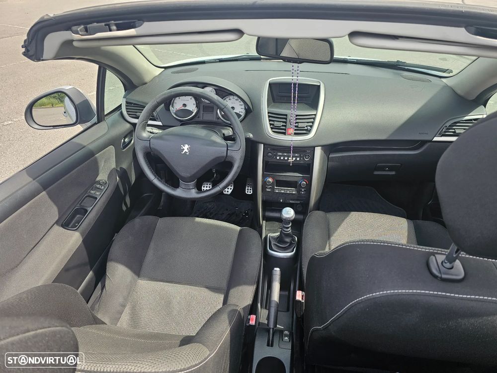 Peugeot 207 CC 1.6 HDi SE 200 Anos FAP - 9