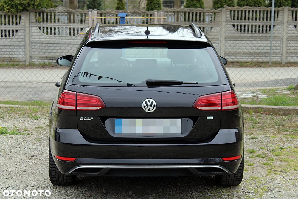 Volkswagen Golf - 9