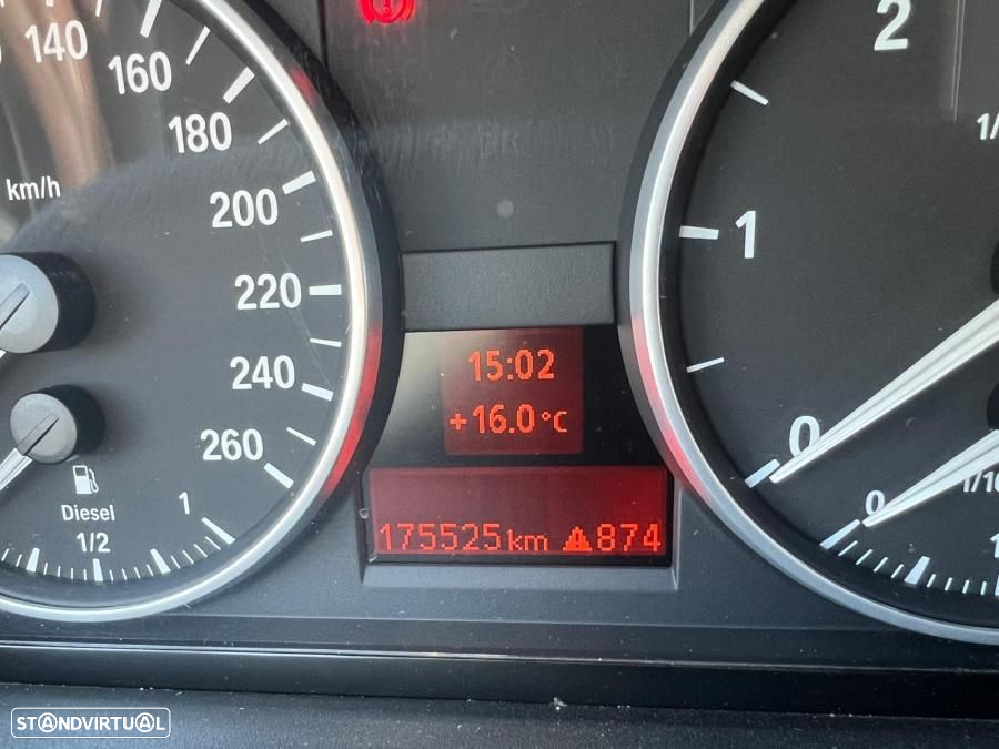 BMW 320 d Touring - 11