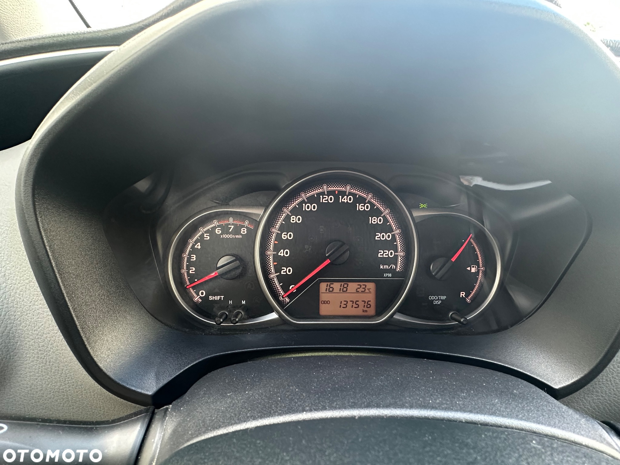 Toyota Yaris 1.0 Premium - 10