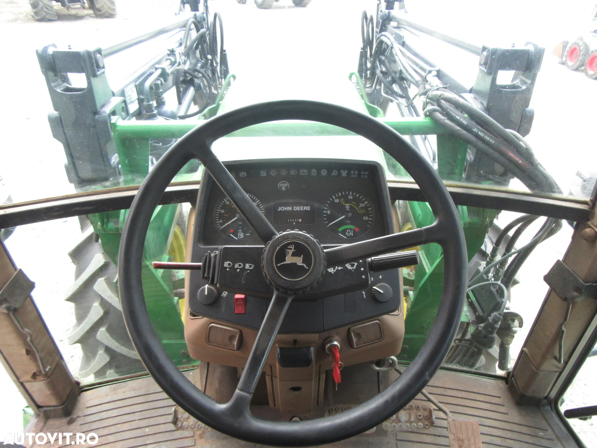 John Deere 6100 - 13