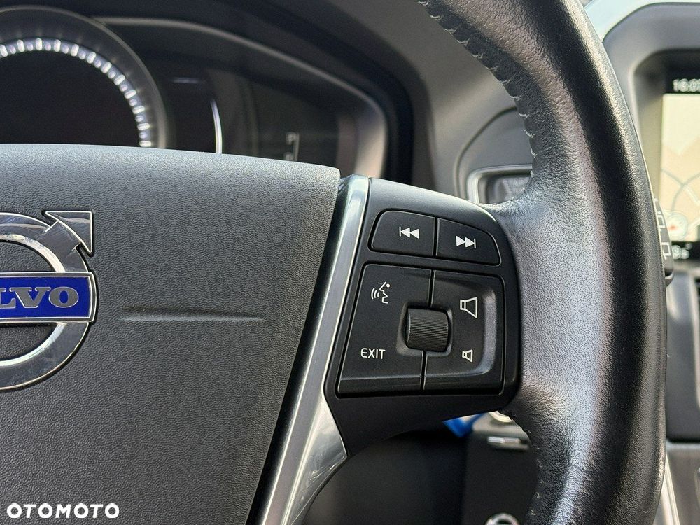 Volvo XC 60 D4 Momentum Pro - 15