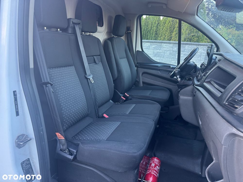 Ford Transit Custom - 8