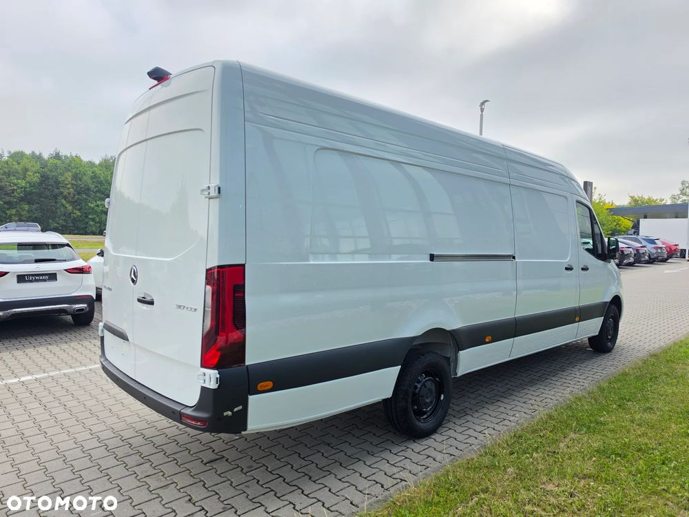 Mercedes-Benz Sprinter 317 CDI Furgon PRO Ekstra Długi 4325+mm - 9