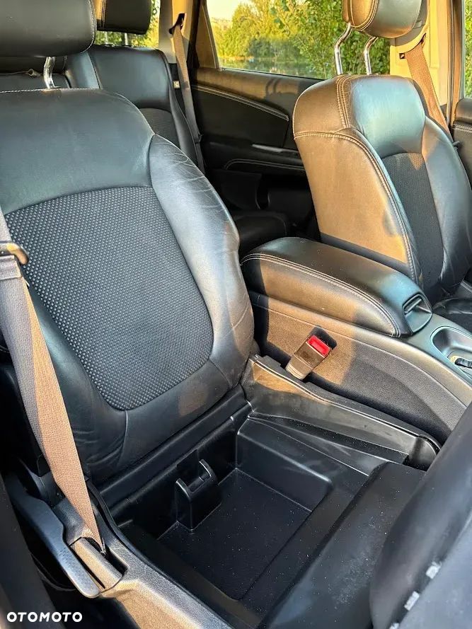 Dodge Journey - 4