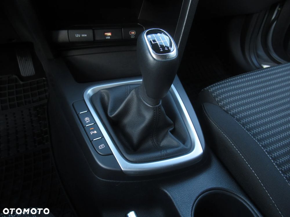 Kia Ceed 1.5 T-GDI M - 16