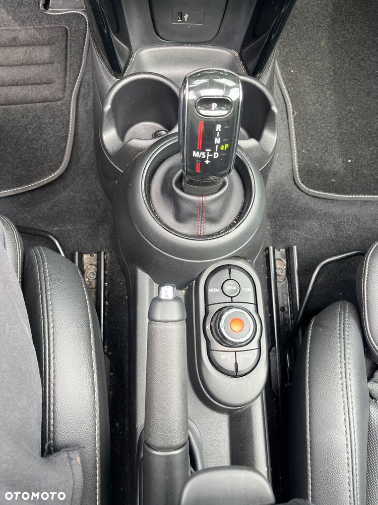 MINI Cooper S Sport-Aut - 24