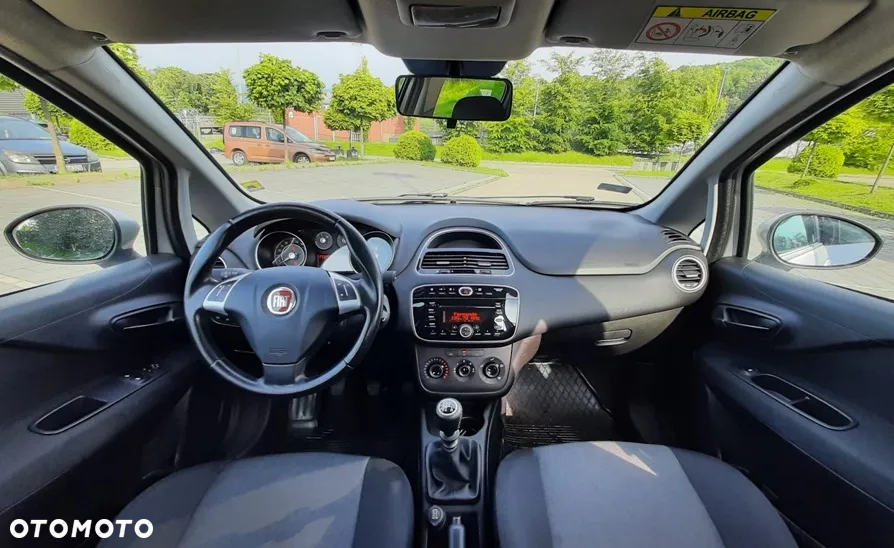 Fiat Grande Punto - 11