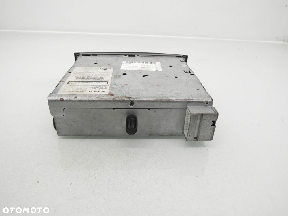 RADIO RENAULT SCENIC II 8200562764C + KOD - 6