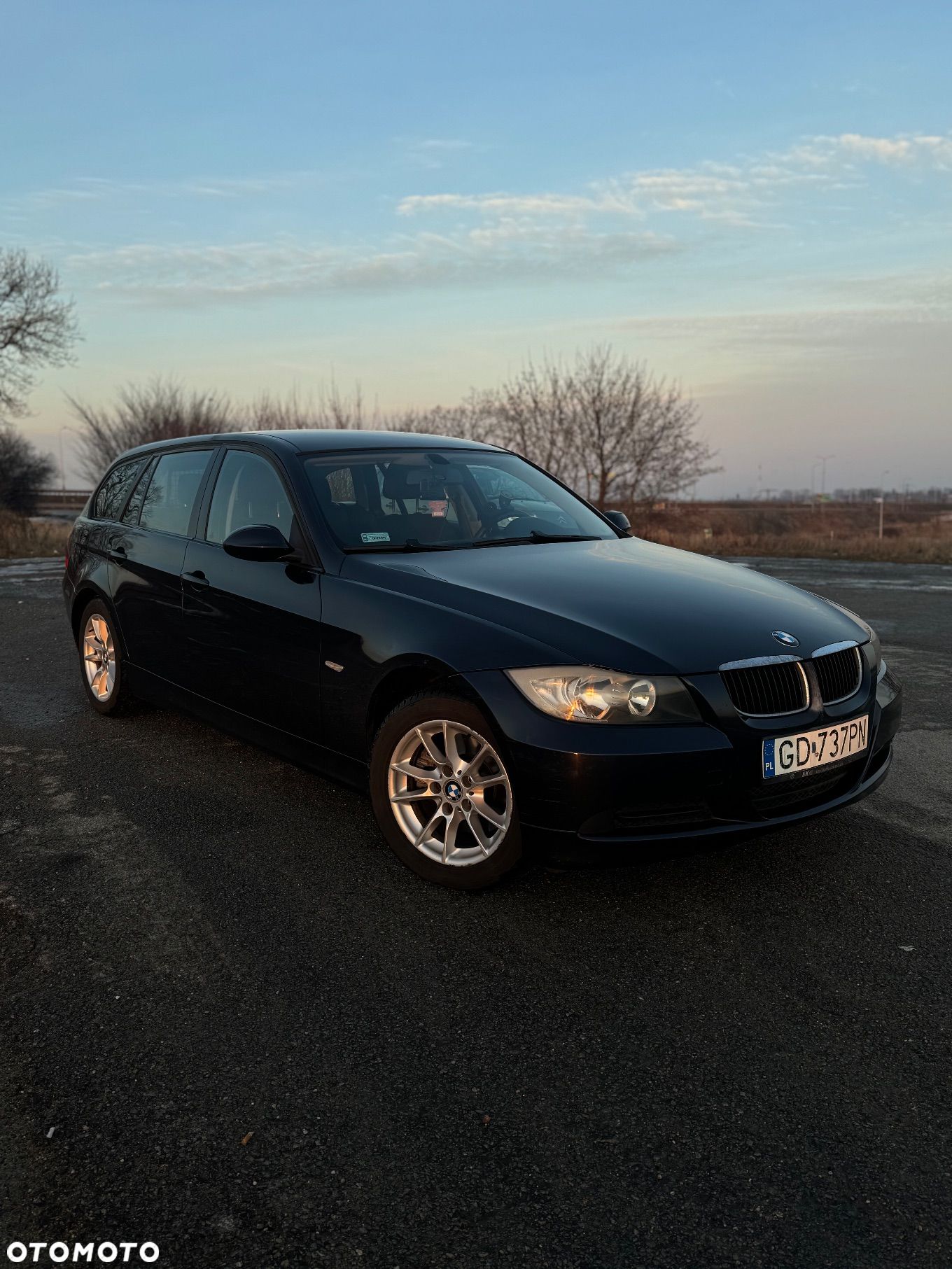 BMW Seria 3 318d - 1