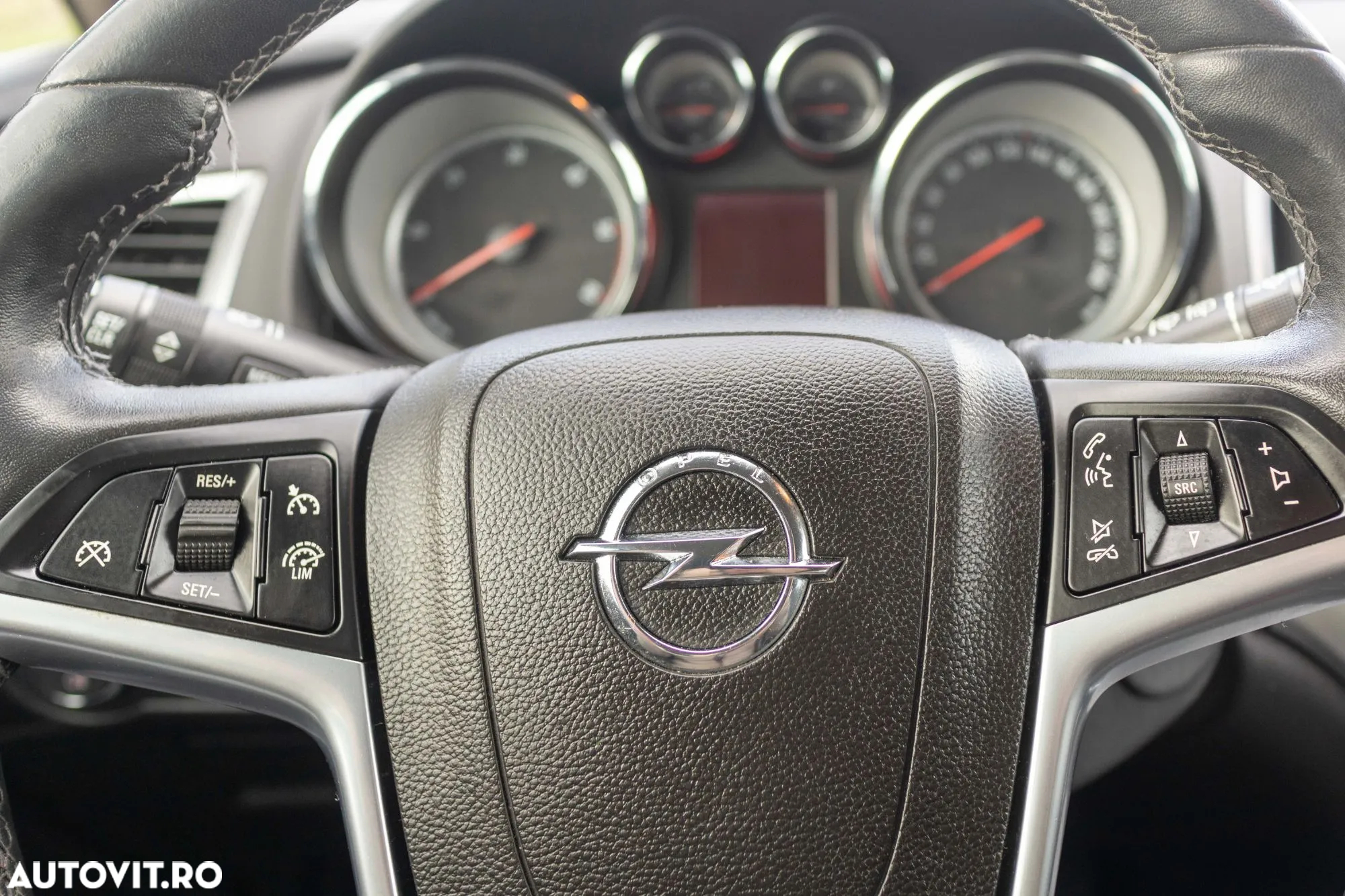 Opel Astra - 14