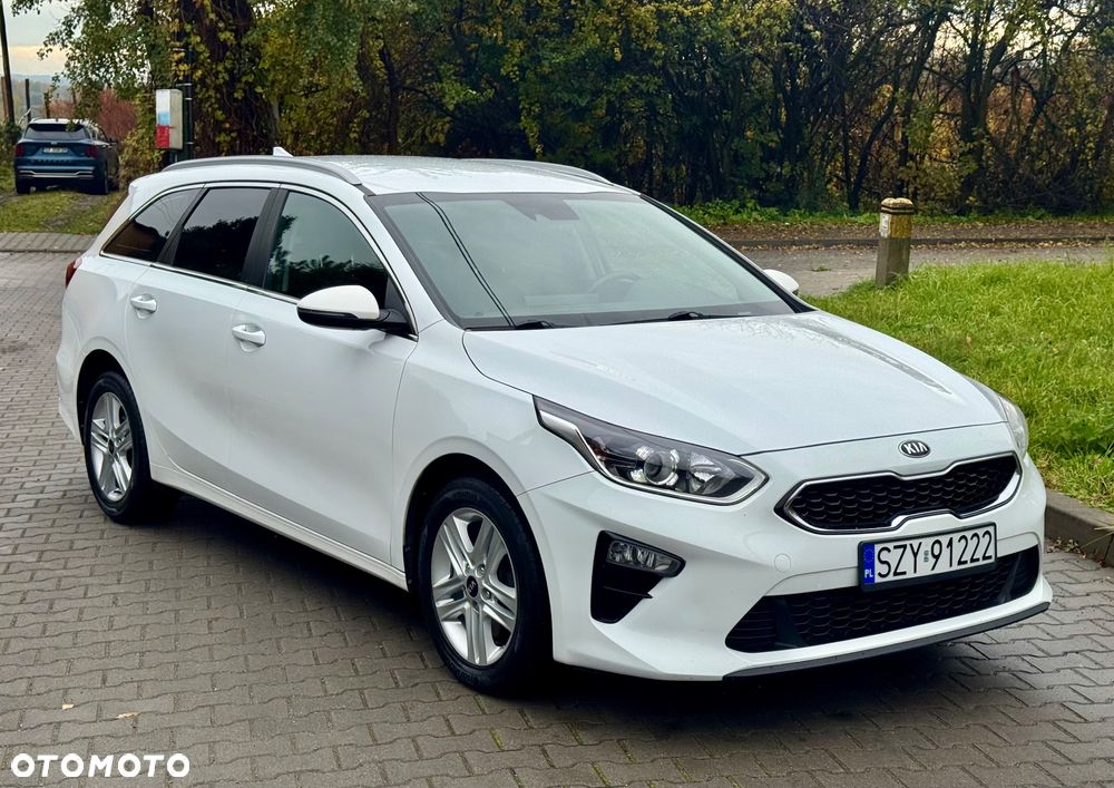 Kia Ceed SW 1.6 CRDi Eco-Dynamics+(48V Mild-Hybr.) DCT7 Spirit - 3