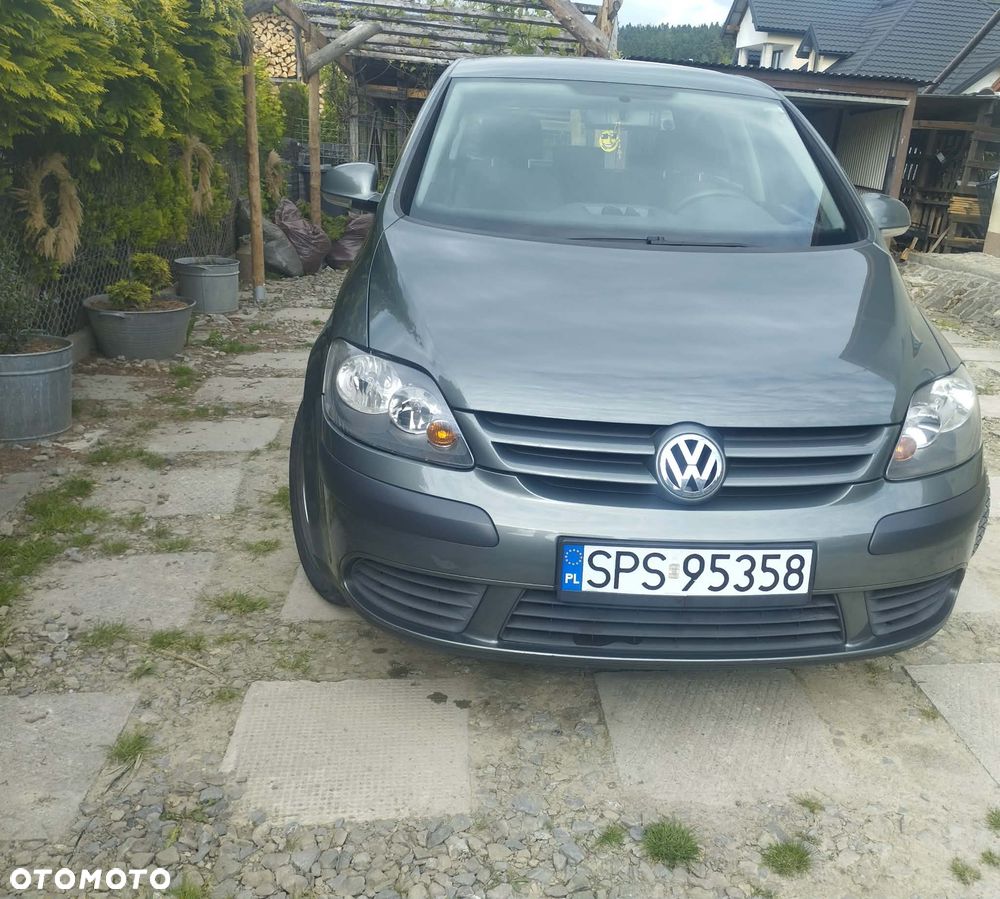 Volkswagen Golf Plus 1.6 FSI Comfortline - 1