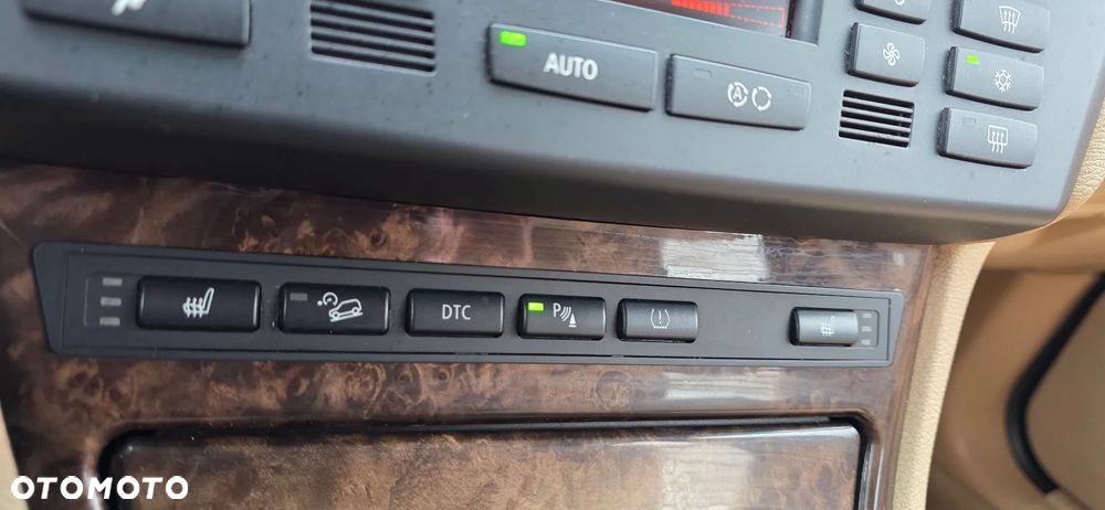 BMW X3 xDrive25i - 31