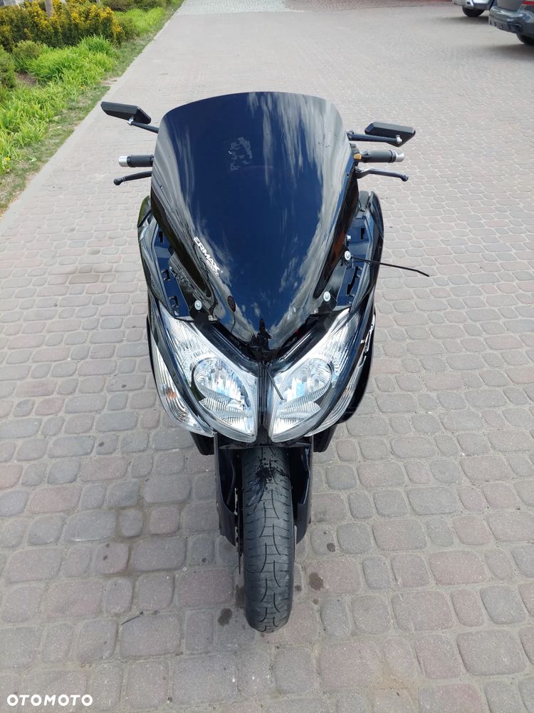 Yamaha Tmax - 8