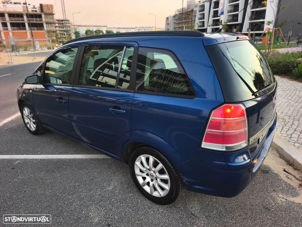 Opel Zafira 1.9 CDTi Enjoy - 29