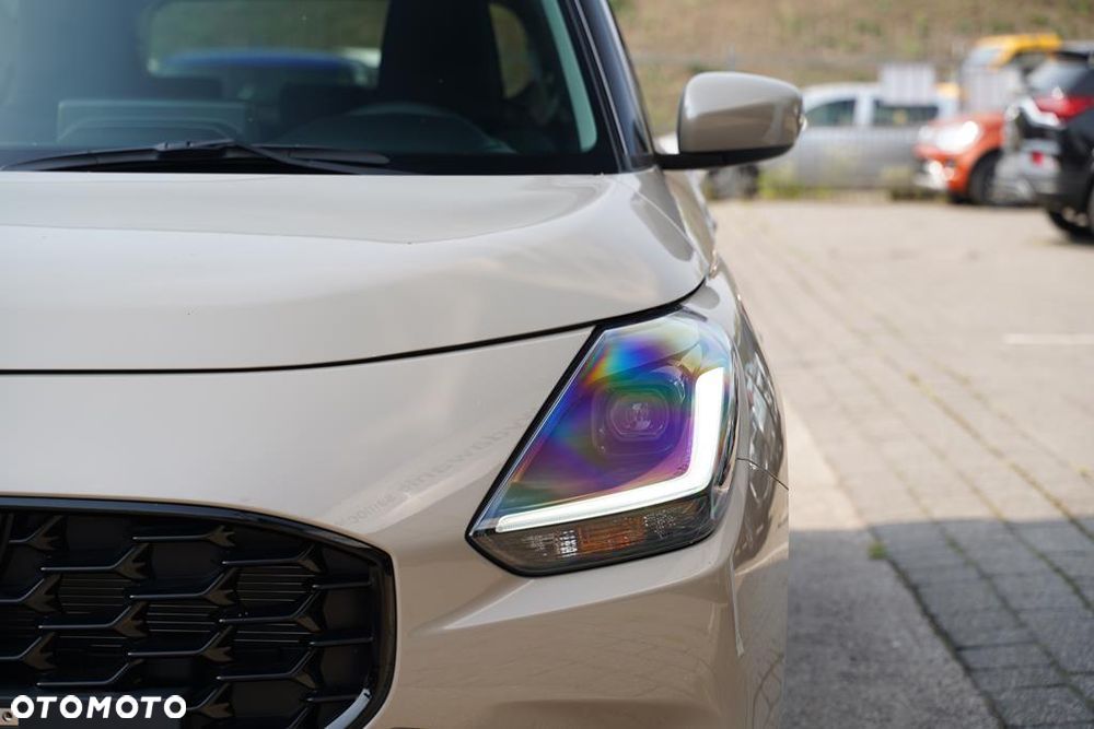 Suzuki Swift 1.2 Dualjet SHVS Premium Plus CVT - 30