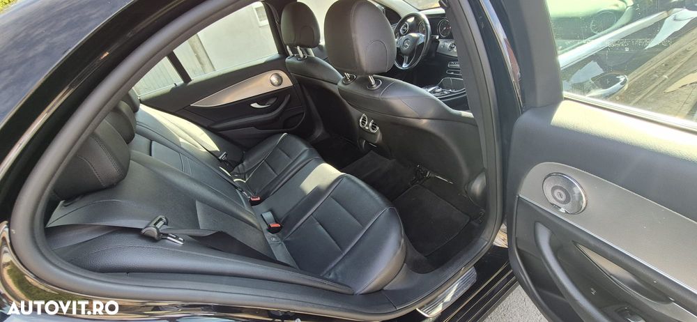 Mercedes-Benz E - 9