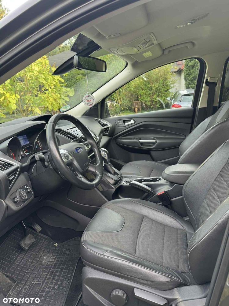 Ford Kuga 2.0 TDCi 4x4 Titanium - 5