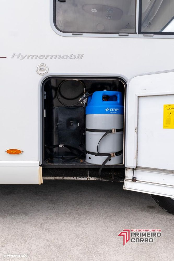 Hymer Classe B sala grande - 38