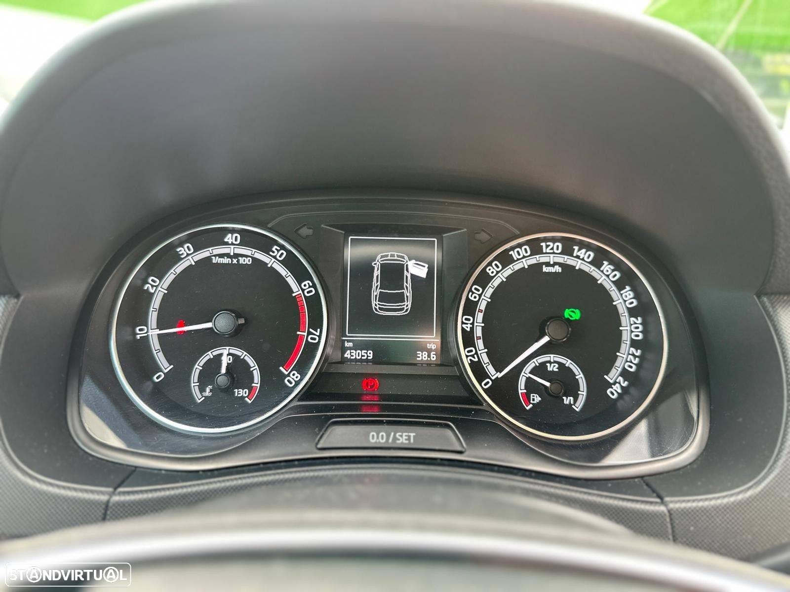 Skoda Fabia Break 1.0 TSI Ambition DSG - 14