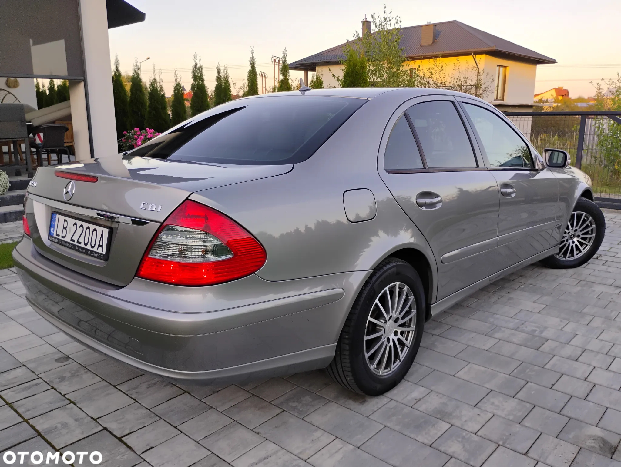 Mercedes-Benz Klasa E 220 CDI Automatik Classic - 24