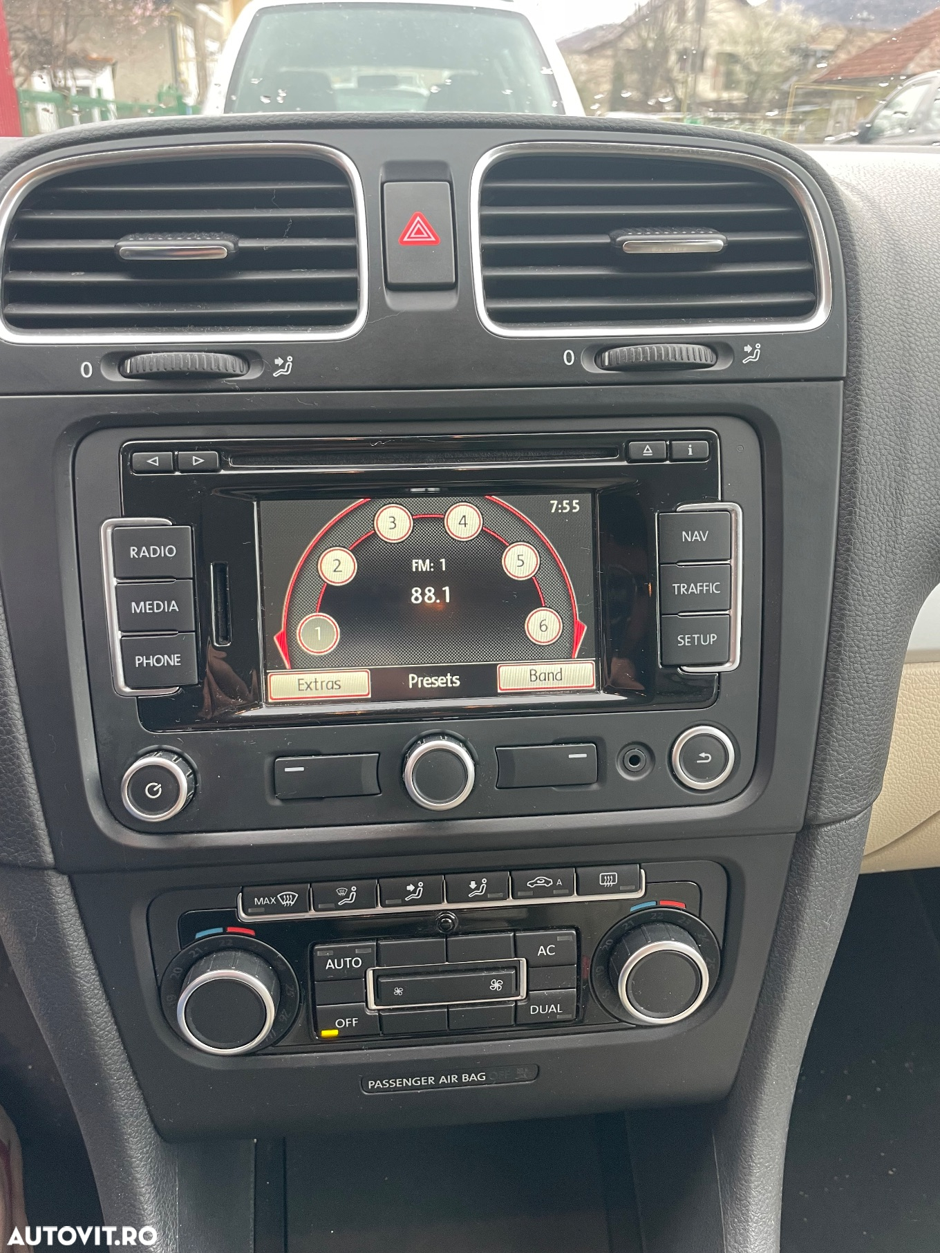 Volkswagen Golf 1.2 TSI BlueMotion Technology Highline - 11