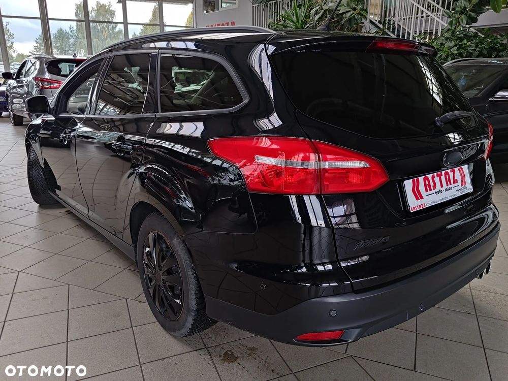 Ford Focus 1.5 EcoBoost Titanium ASS - 5
