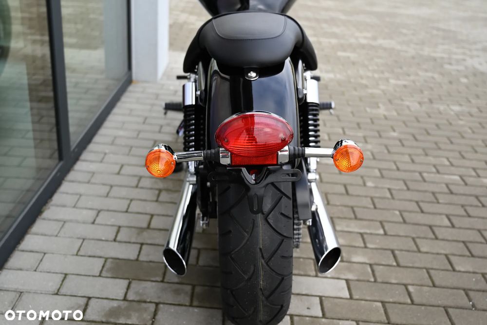 Triumph Speedmaster - 8
