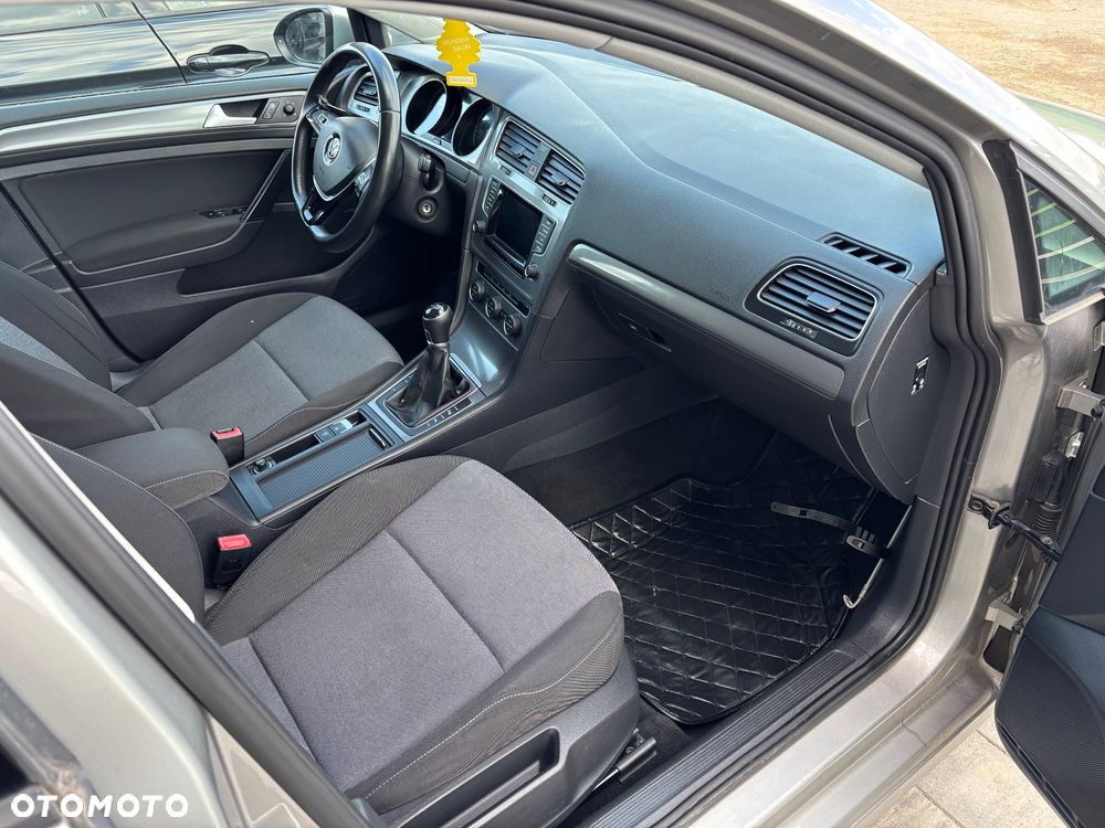 Volkswagen Golf 1.6 TDI BlueMotion Technology Comfortline - 6