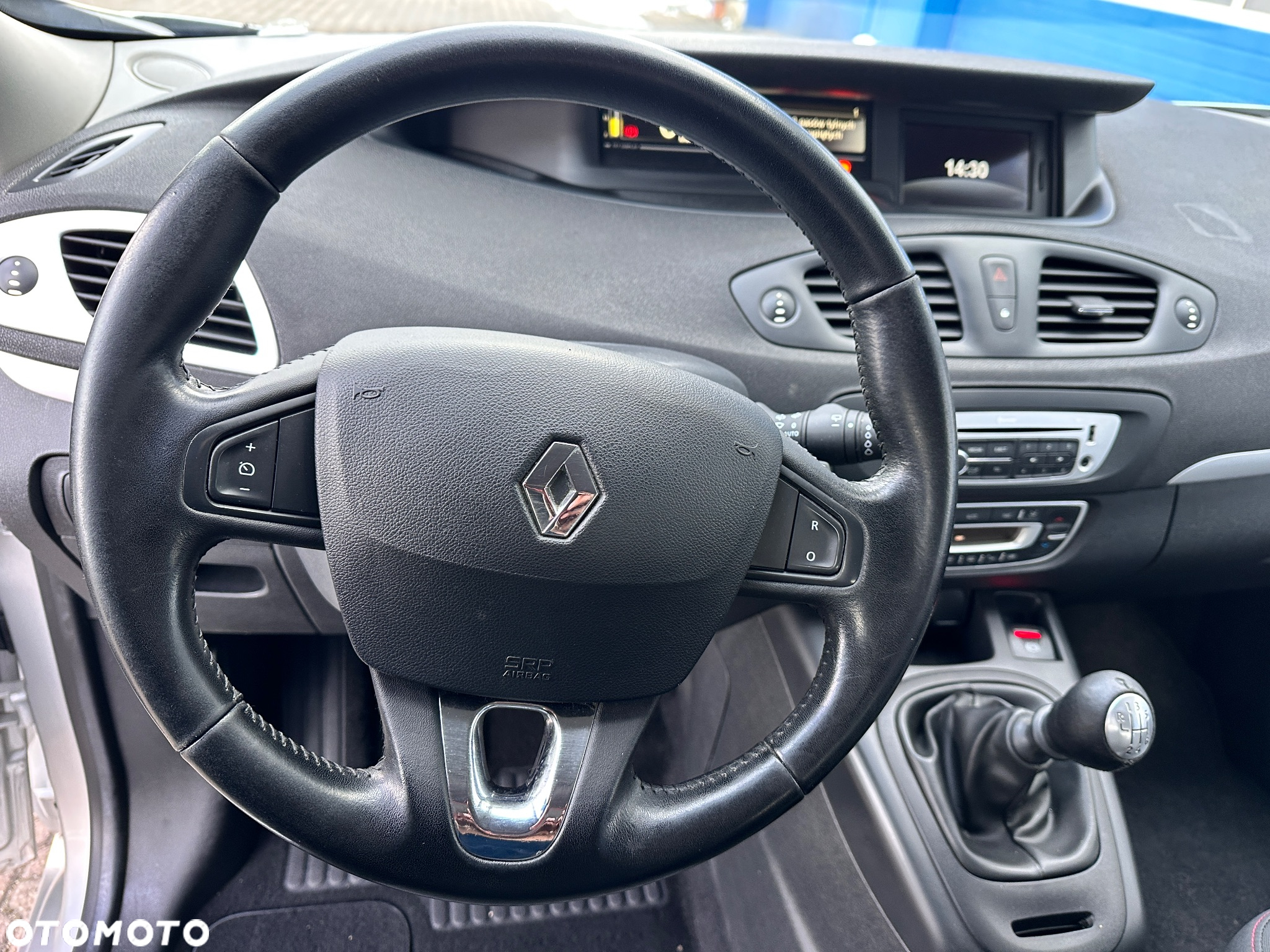 Renault Scenic - 11
