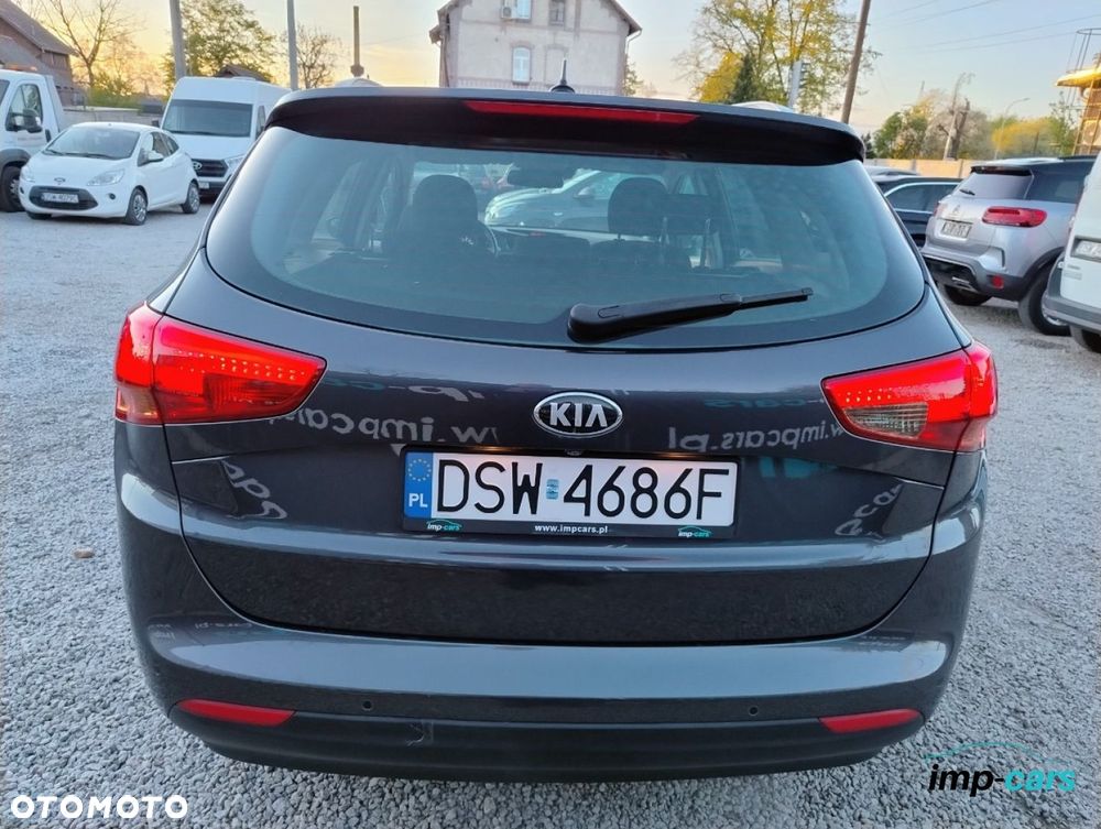 Kia Ceed 1.6 GDI DCT Spirit - 11