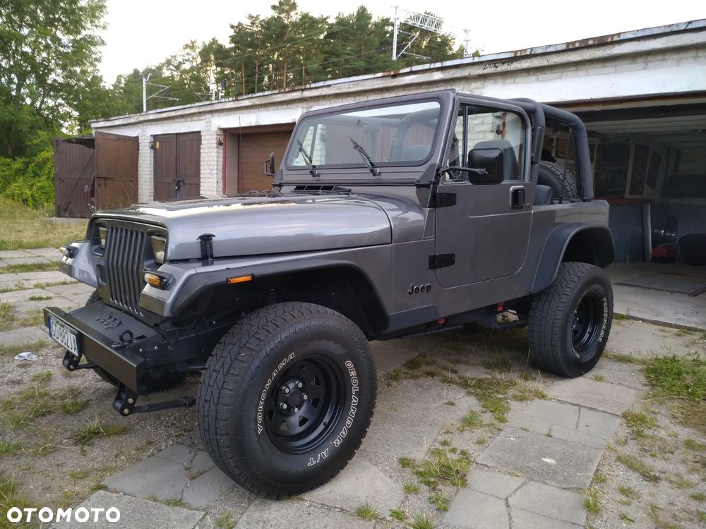 Jeep Wrangler 2.5L - 22
