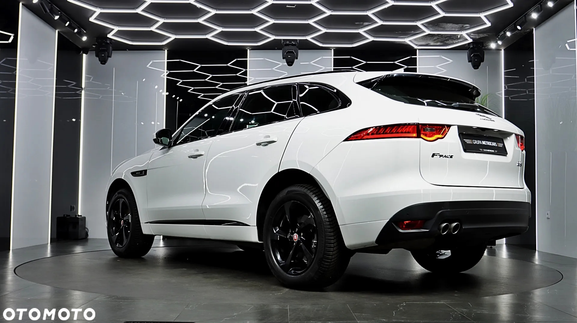 Jaguar F-Pace 20d AWD R-Sport - 7