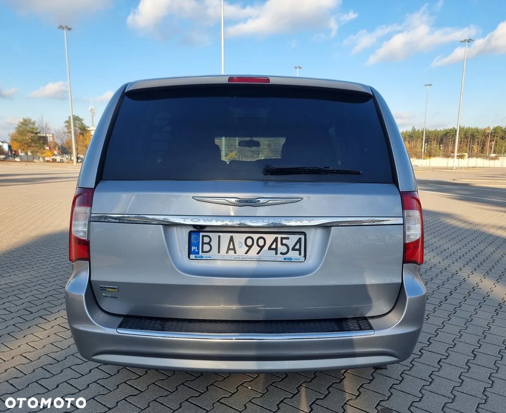Chrysler Town & Country 3.6 Touring - 11