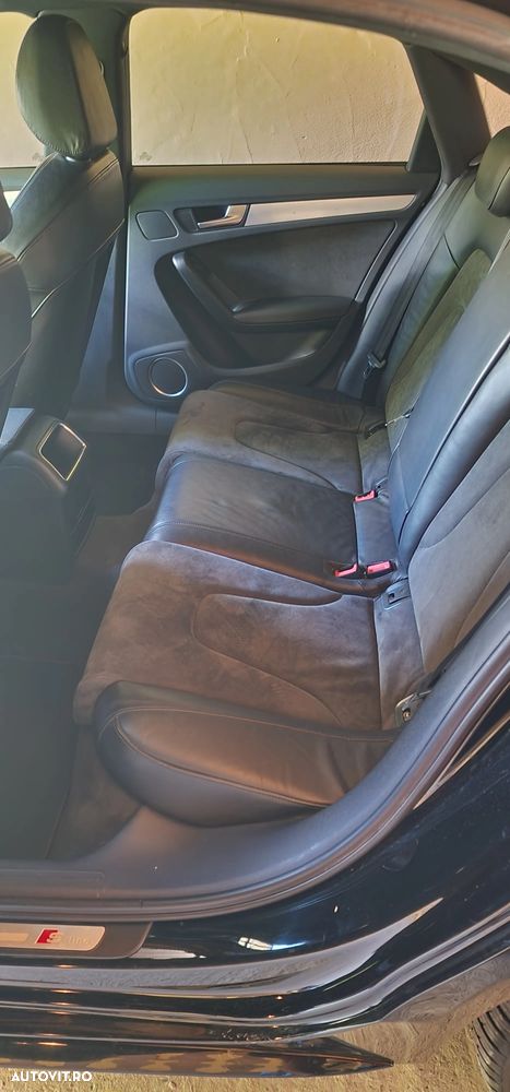 Audi A4 2.0 TFSI quattro - 8