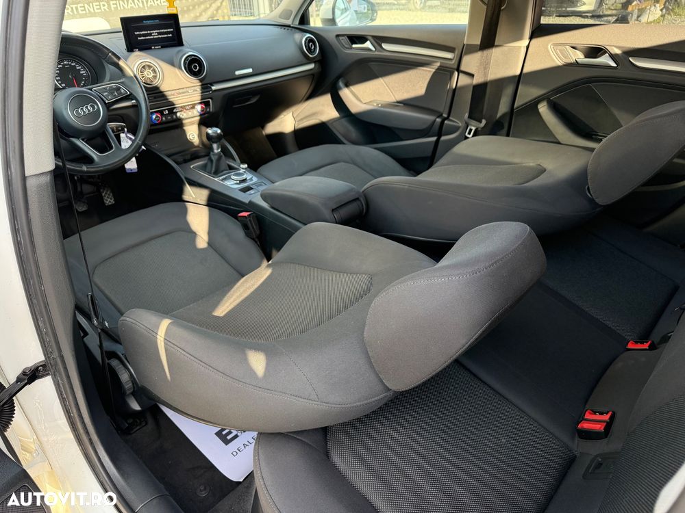 Audi A3 1.0 TFSI Sportback design - 8