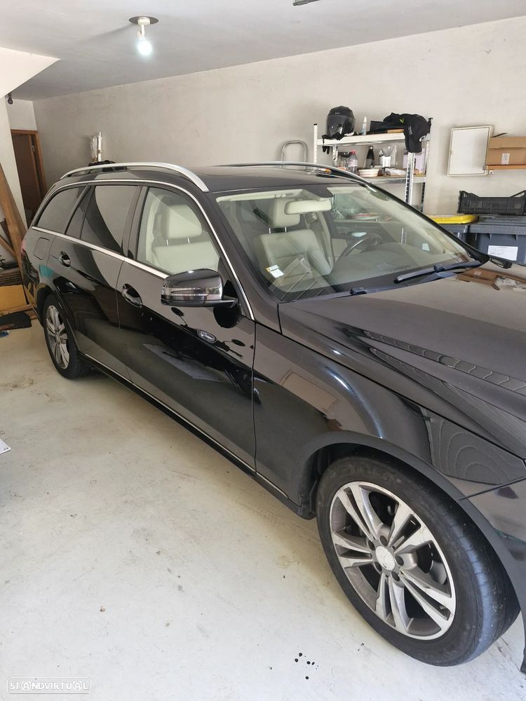 Mercedes-Benz E 200 CDI DPF BlueEFFICIENCY - 2