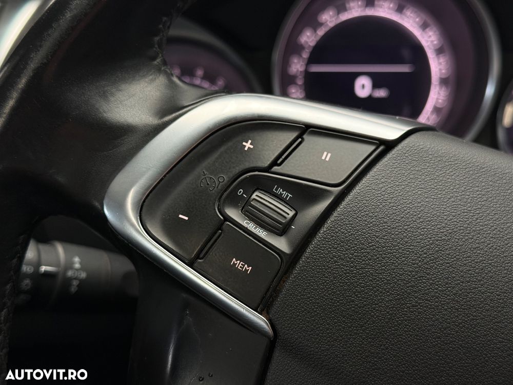 Citroën DS4 PureTech 130 Stop&Start SoChic - 30