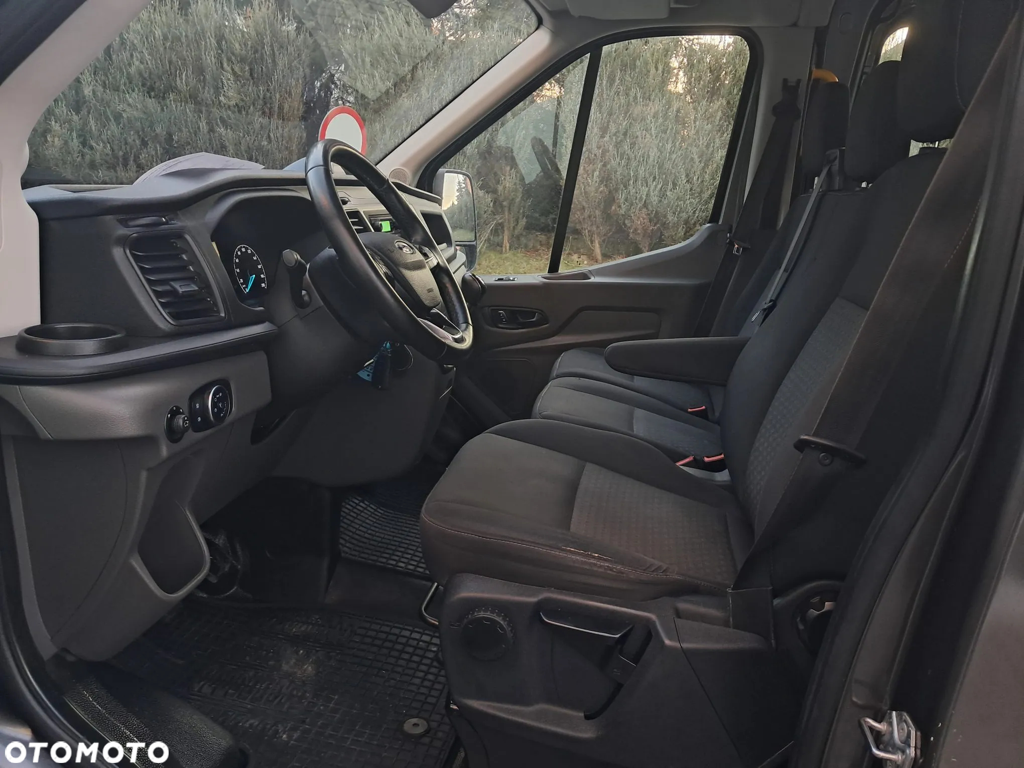 Ford Transit - 17